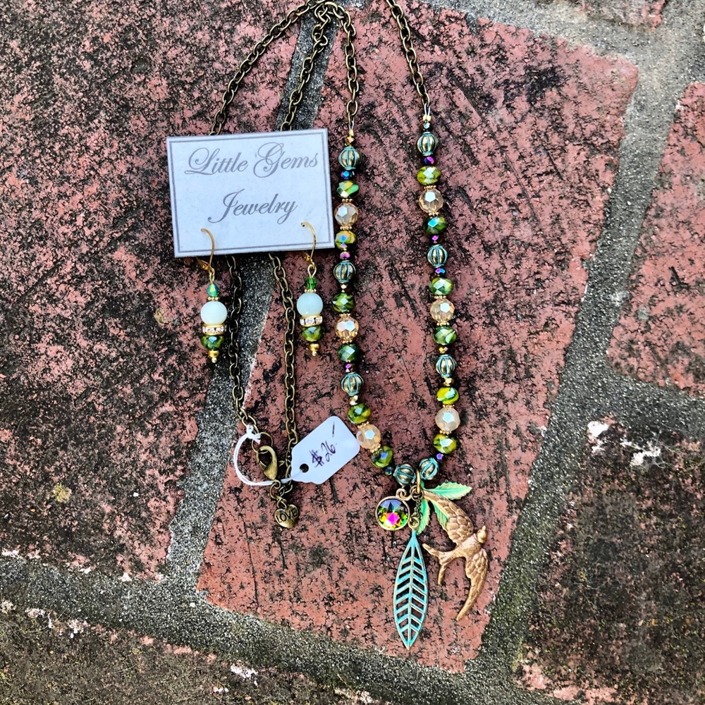 Springtime Swallow Necklace ๐ - Picture 3 of 5
